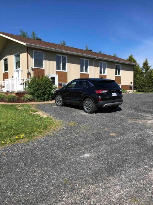 Aux quatre vents 4 1/2 logement entier et privé Lac-Mégantic Esterno foto