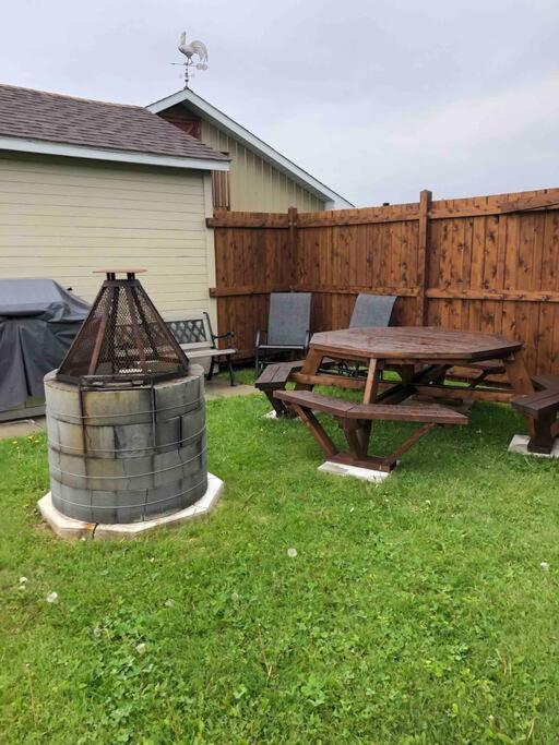 Aux quatre vents 4 1/2 logement entier et privé Lac-Mégantic Esterno foto